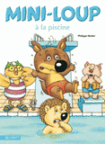 Mini-Loup à la piscine