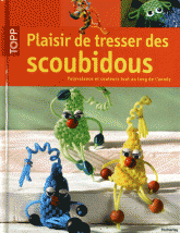 Plaisir de tresser des scoubidous