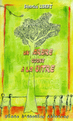 Un arbre cogne à la vitre